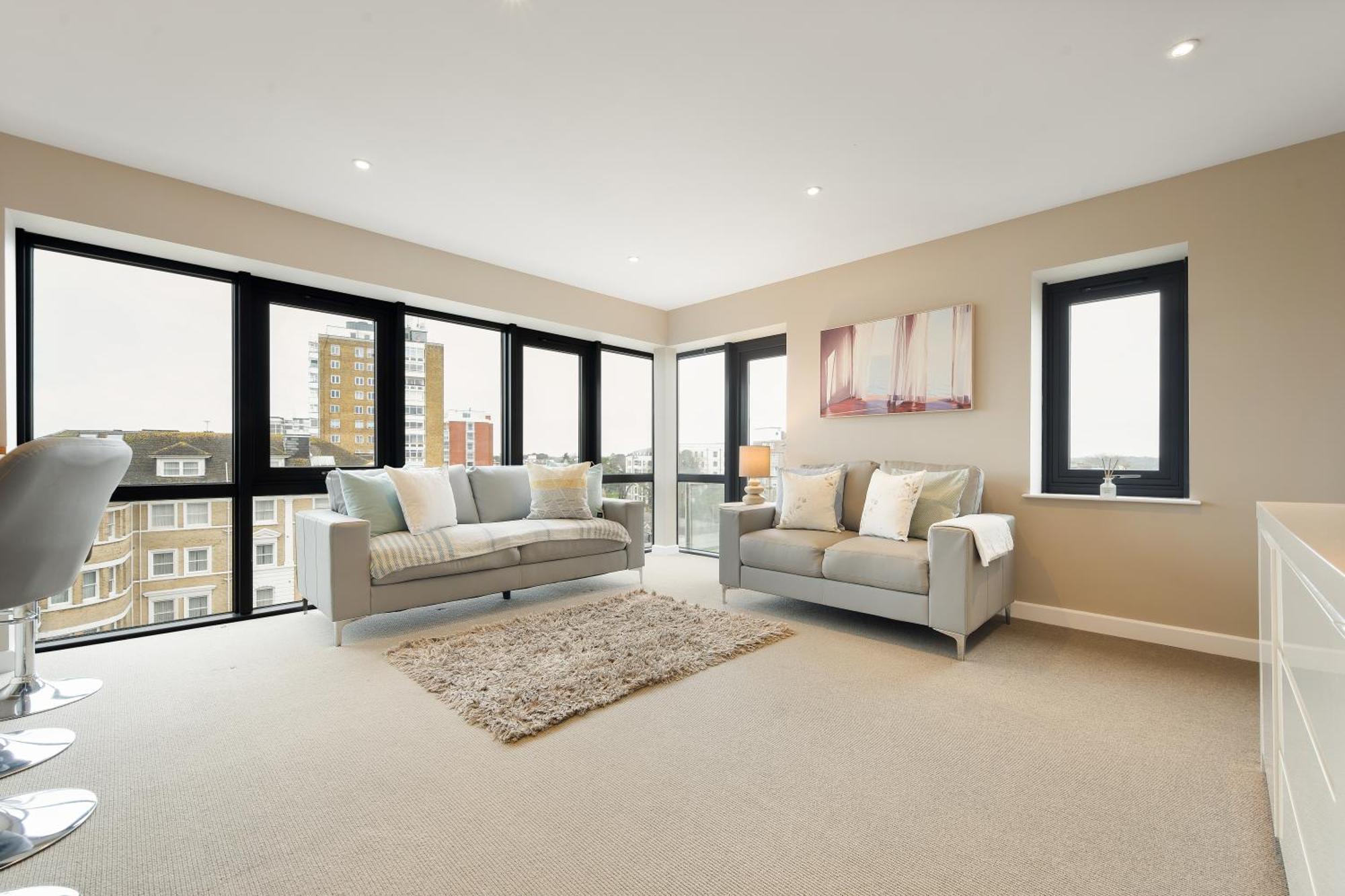 Westcliff Penthouse With Sea Views And Balcony Apartment บอร์นมัธ ภายนอก รูปภาพ